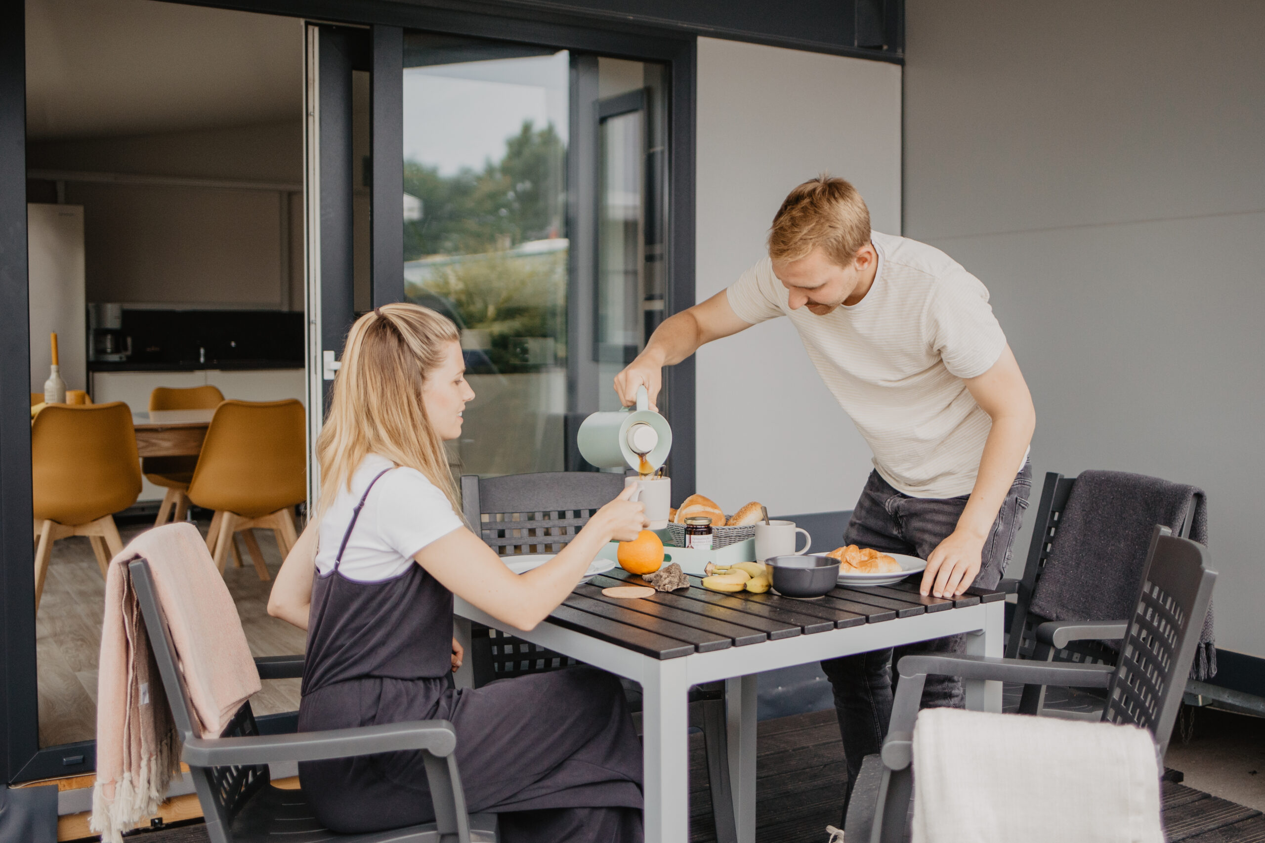 Terrasse im Deluxe Mietwohnwagen
